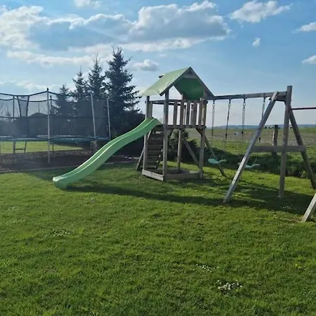 Σπίτι διακοπών In Nadrin With Garden