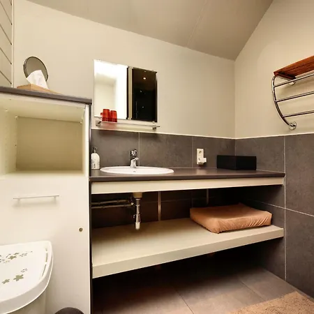 Casa vacanze In Nadrin With Garden *