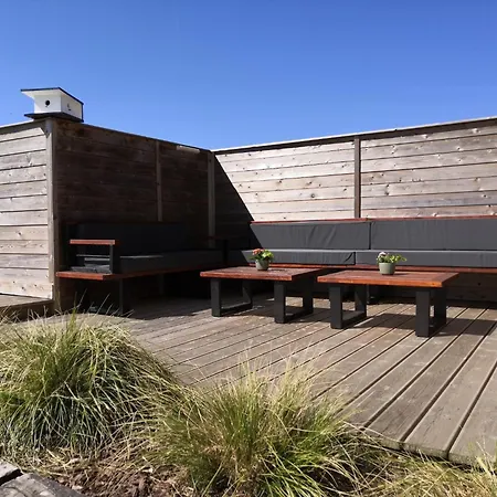 In Nadrin With Garden Hébergement de vacances Filly