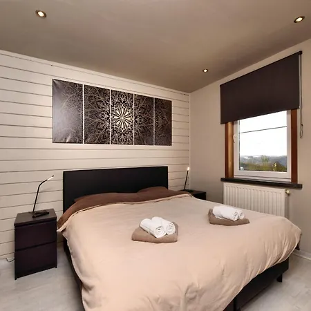 Casa vacanze In Nadrin With Garden Filly