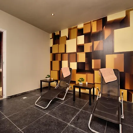 Σπίτι διακοπών In Nadrin With Garden