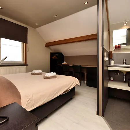 Casa vacanze In Nadrin With Garden *