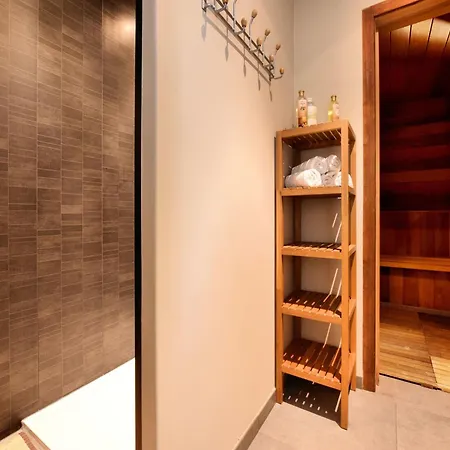 In Nadrin With Garden Casa vacanze