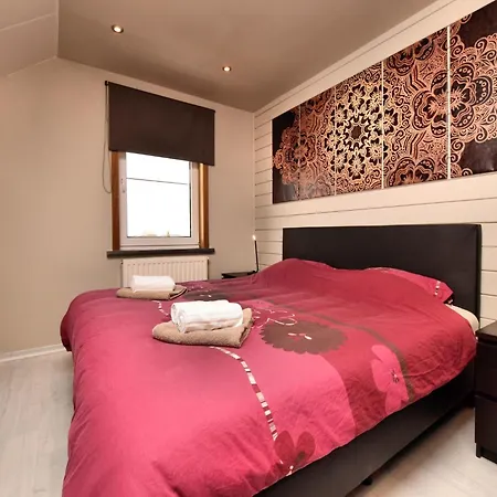 In Nadrin With Garden Hébergement de vacances *