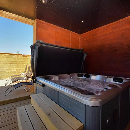 Casa vacanze In Nadrin With Garden Filly