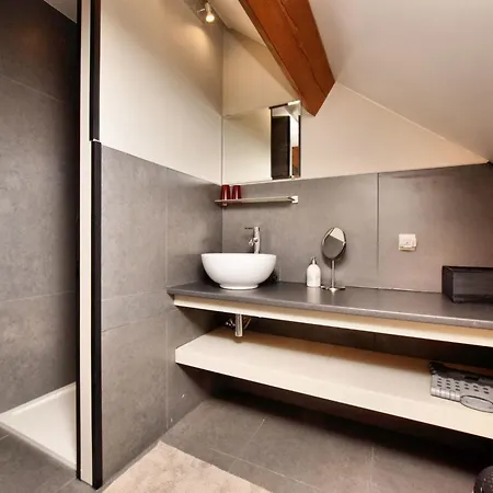 In Nadrin With Garden