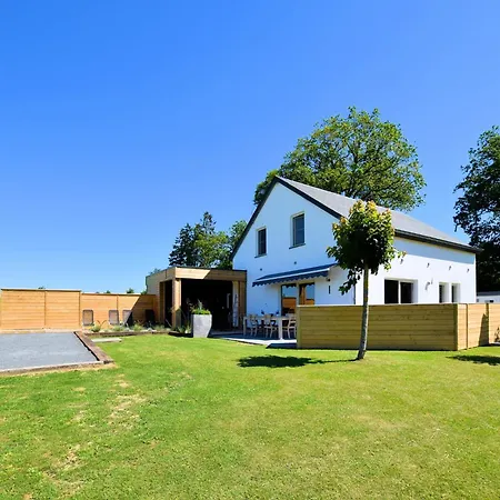 Prázdninový dům In Nadrin With Garden