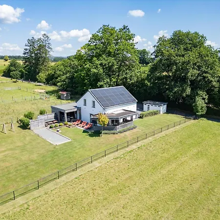 Holiday Home In Nadrin, Filly With Garden And Spa Semesterbostad *