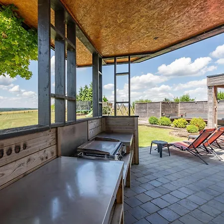 Holiday Home In Nadrin, Filly With Garden And Spa * Filly
