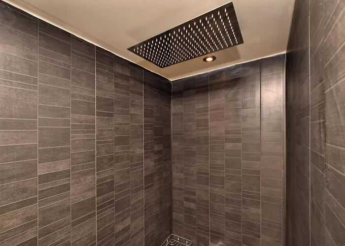 In Nadrin With Garden Holiday home