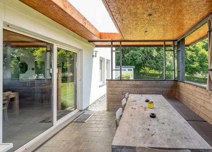 Holiday home In Nadrin With Garden *