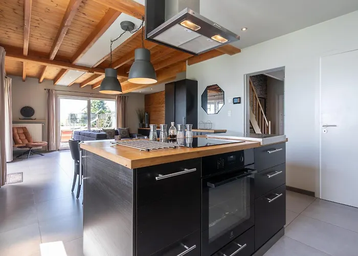 In Nadrin With Garden * Filly