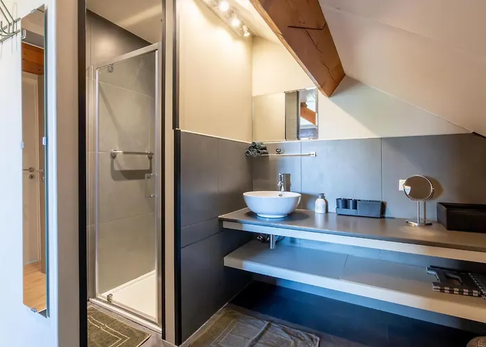 In Nadrin With Garden