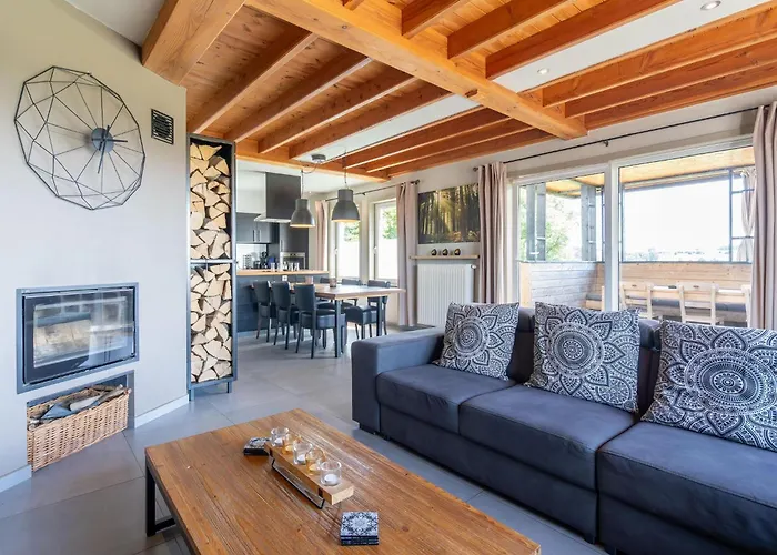 Holiday home In Nadrin With Garden