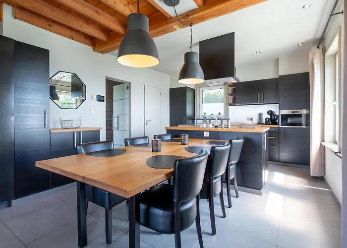 In Nadrin With Garden Holiday home Filly