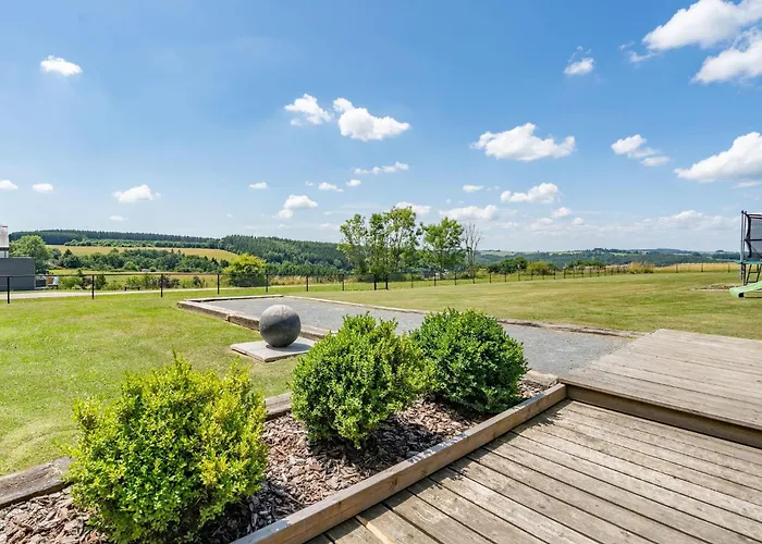 In Nadrin With Garden Holiday home Filly