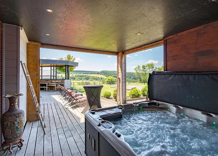 In Nadrin With Garden * Filly